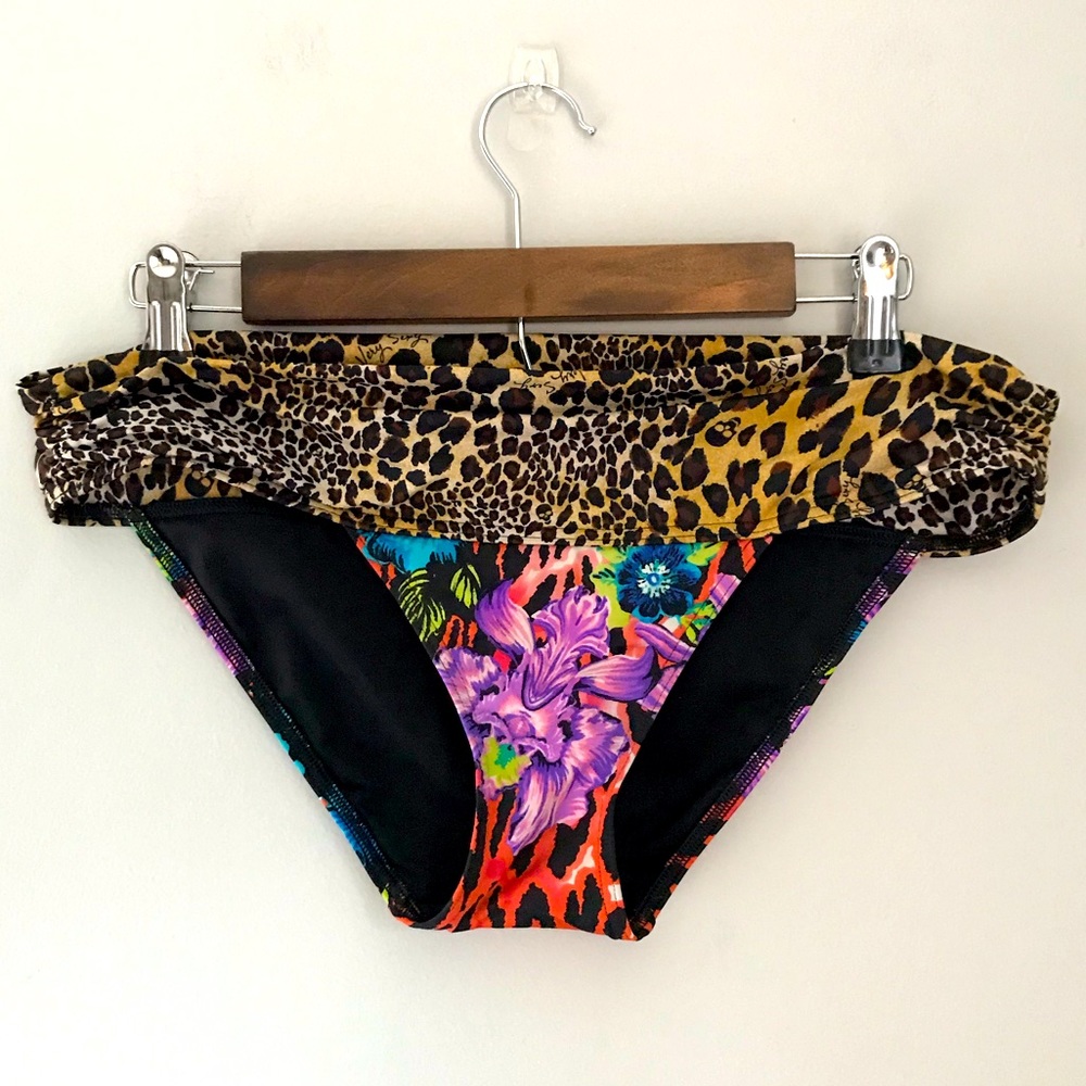 Victoria’s Secret bathing suit bottoms